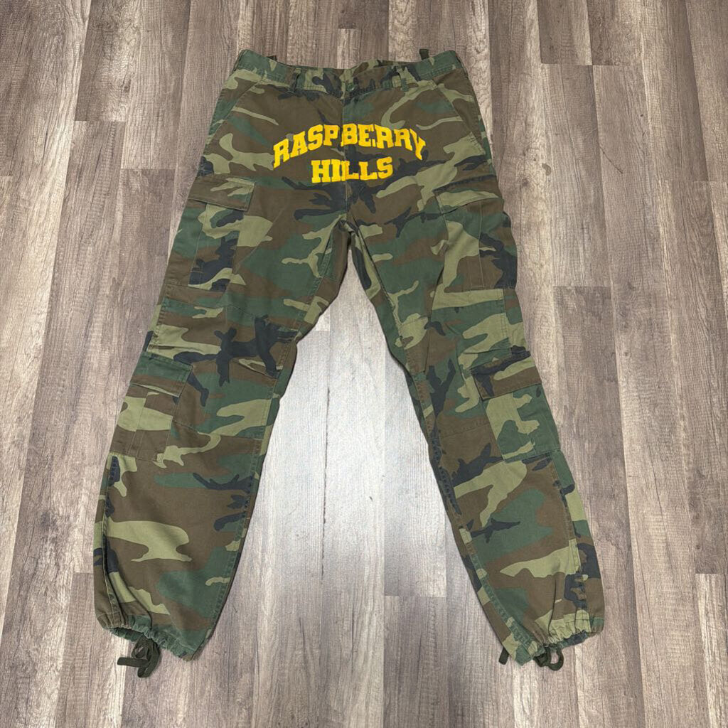Raspberry Hills Cargo Pants