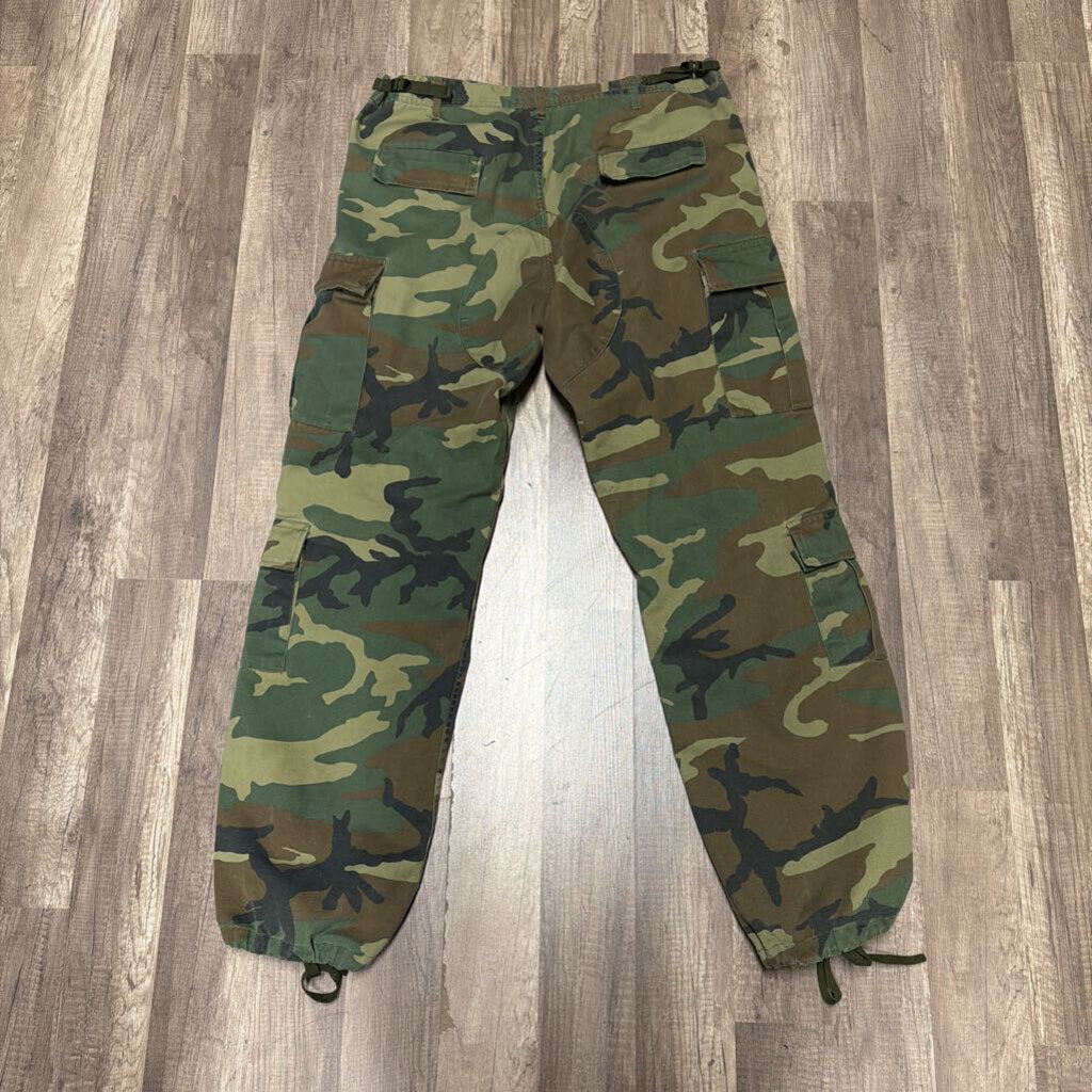 Raspberry Hills Cargo Pants