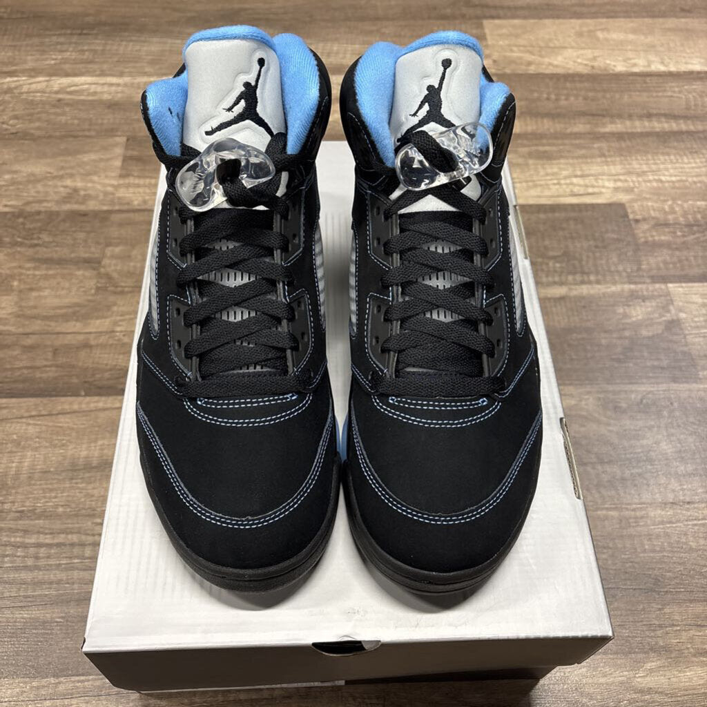 Jordan 5 UNC