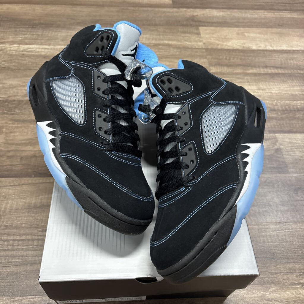 Jordan 5 UNC