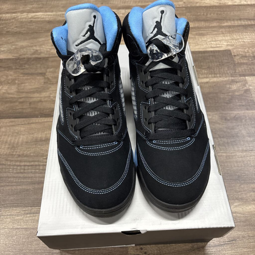 Jordan 5 UNC