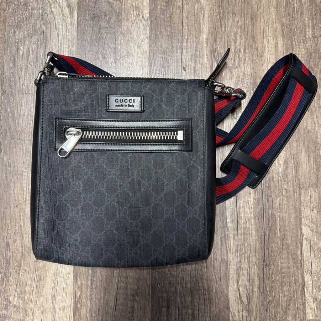 Gucci Small Messenger Bag