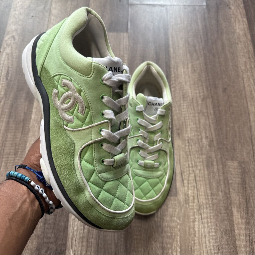 Chanel trainer lime green (no box)