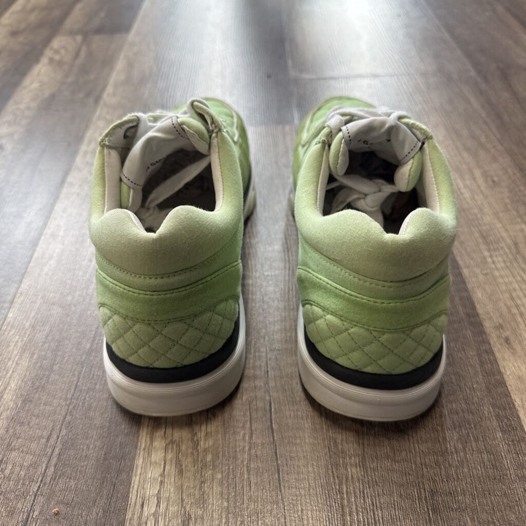 Chanel trainer lime green (no box)