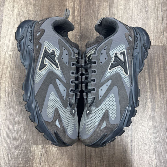 Louis Vuitton LV Runner Grey (no insole)