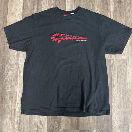 Supreme shirt black red logo