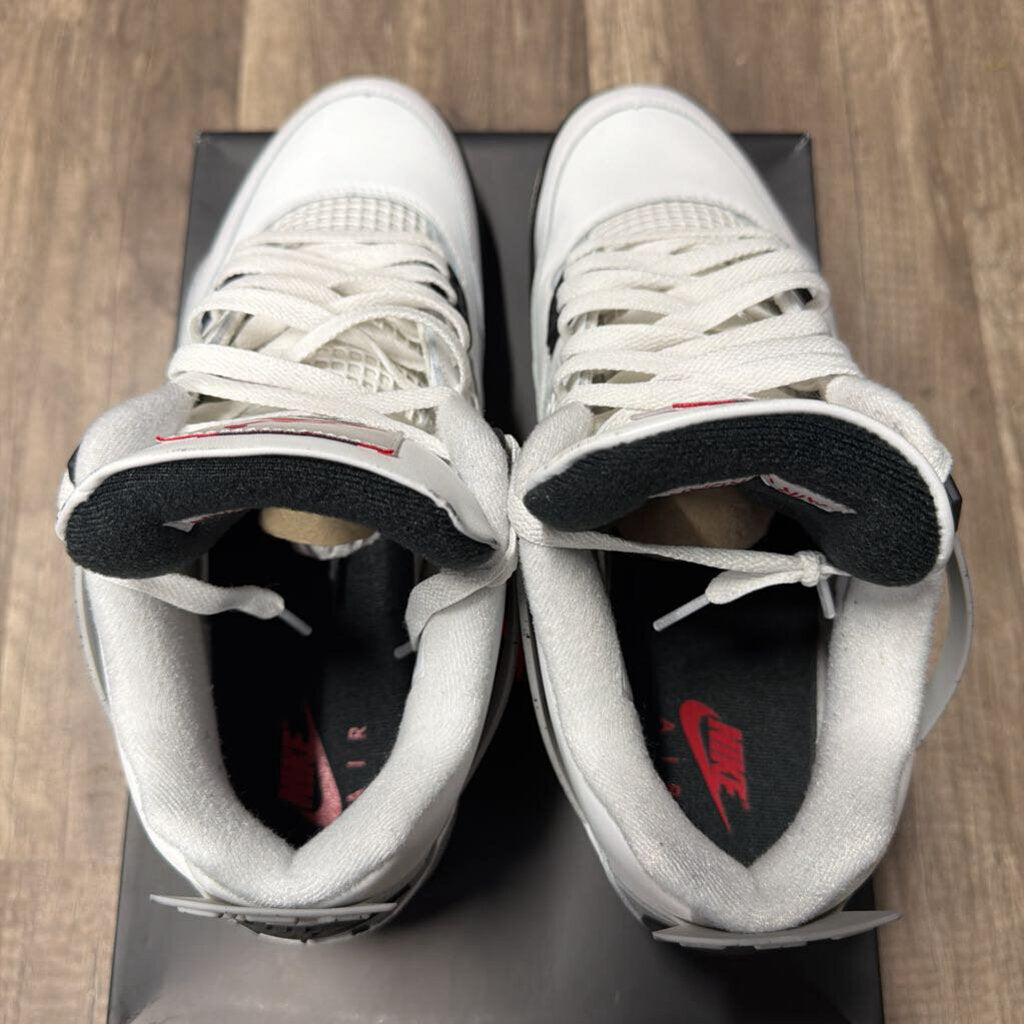 Jordan 4 White Cement