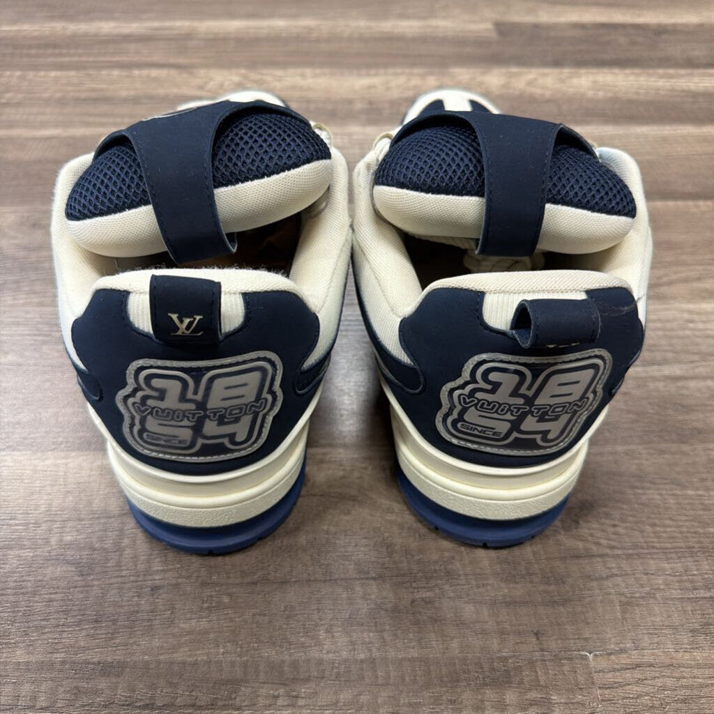 Louis Vuitton skate navy blue white (no box)