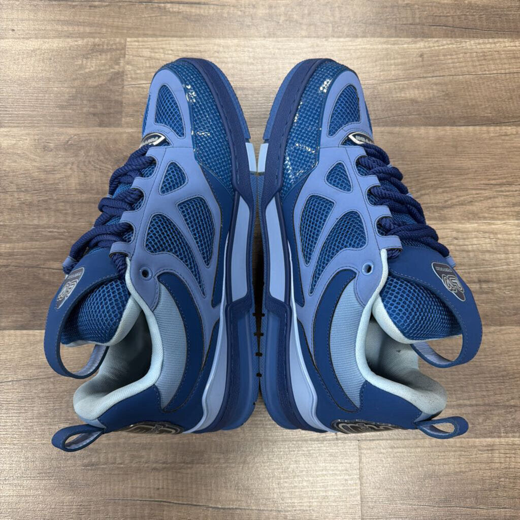 Louis Vuitton skate blue (no box)