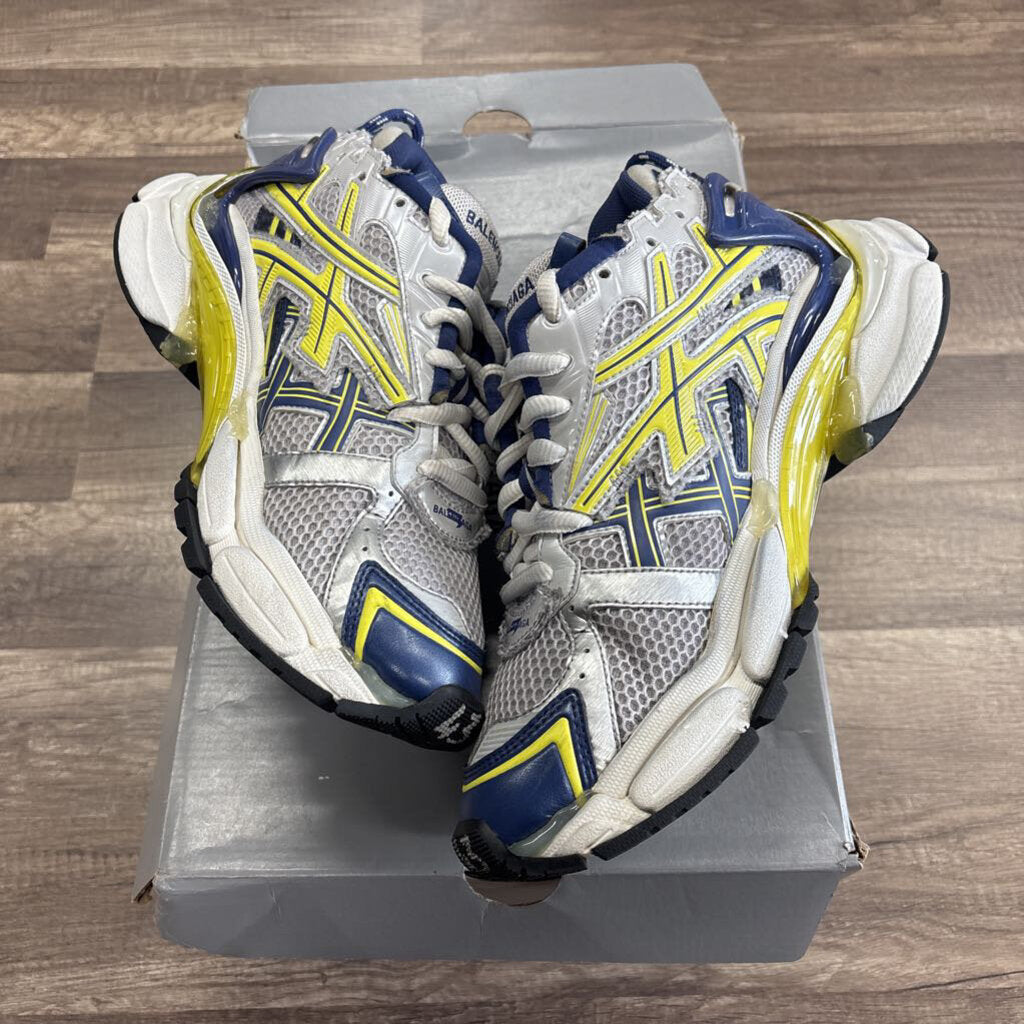 Balenciaga runner blue yellow