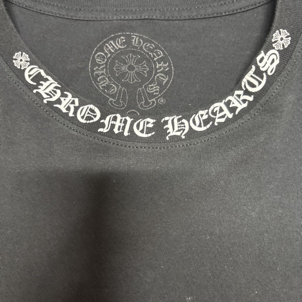 Chrome hearts black neck logo shirt
