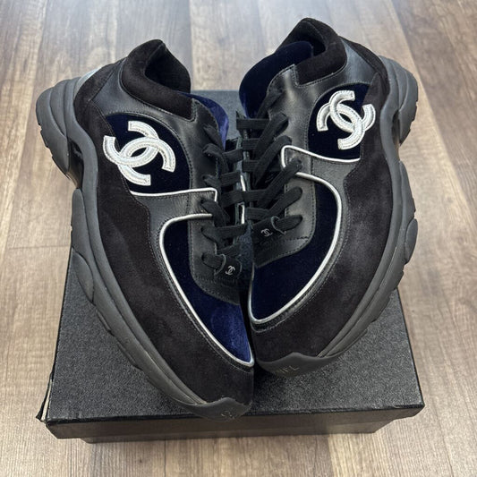 Chanel trainer black blue velvet