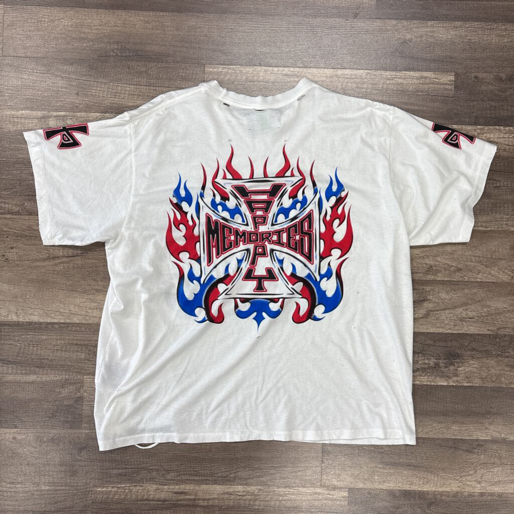 HMDD white red blue shirt