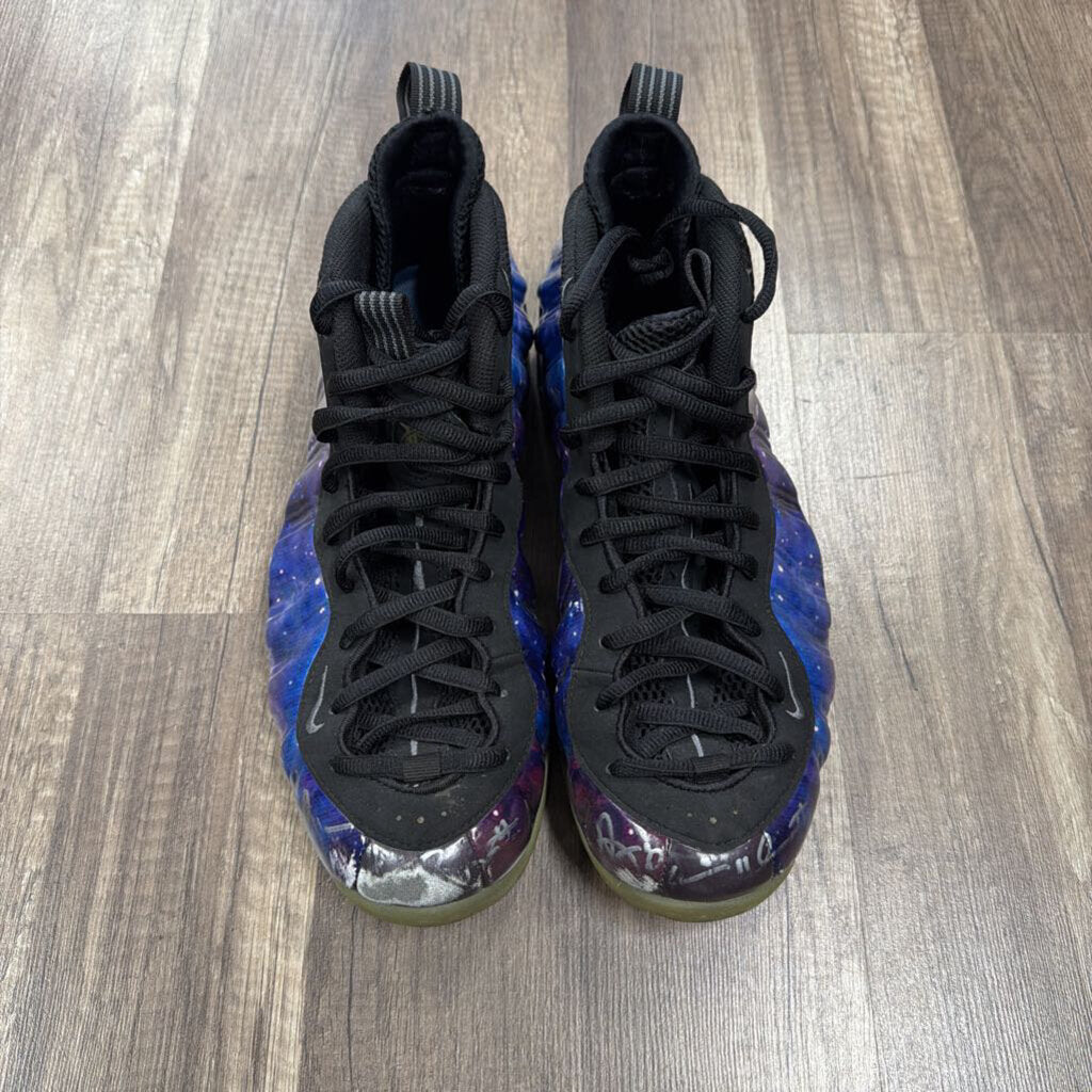Nike Foamposite Galaxy (Autographed)