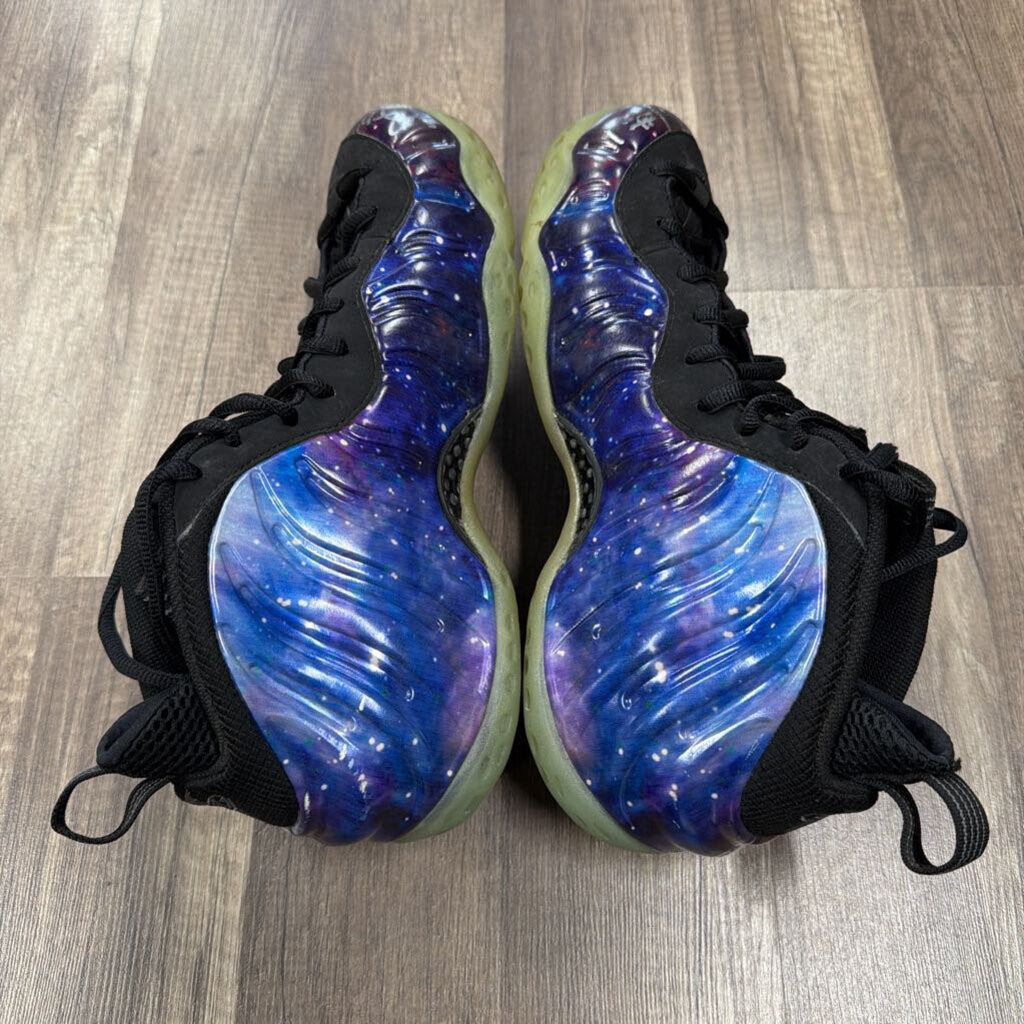 Nike Foamposite Galaxy (Autographed)
