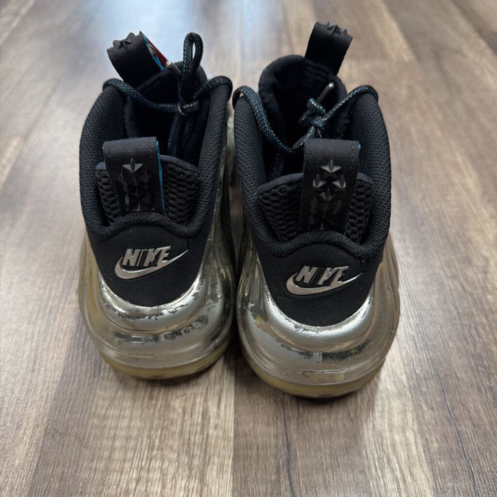 Nike Foamposite Mirror