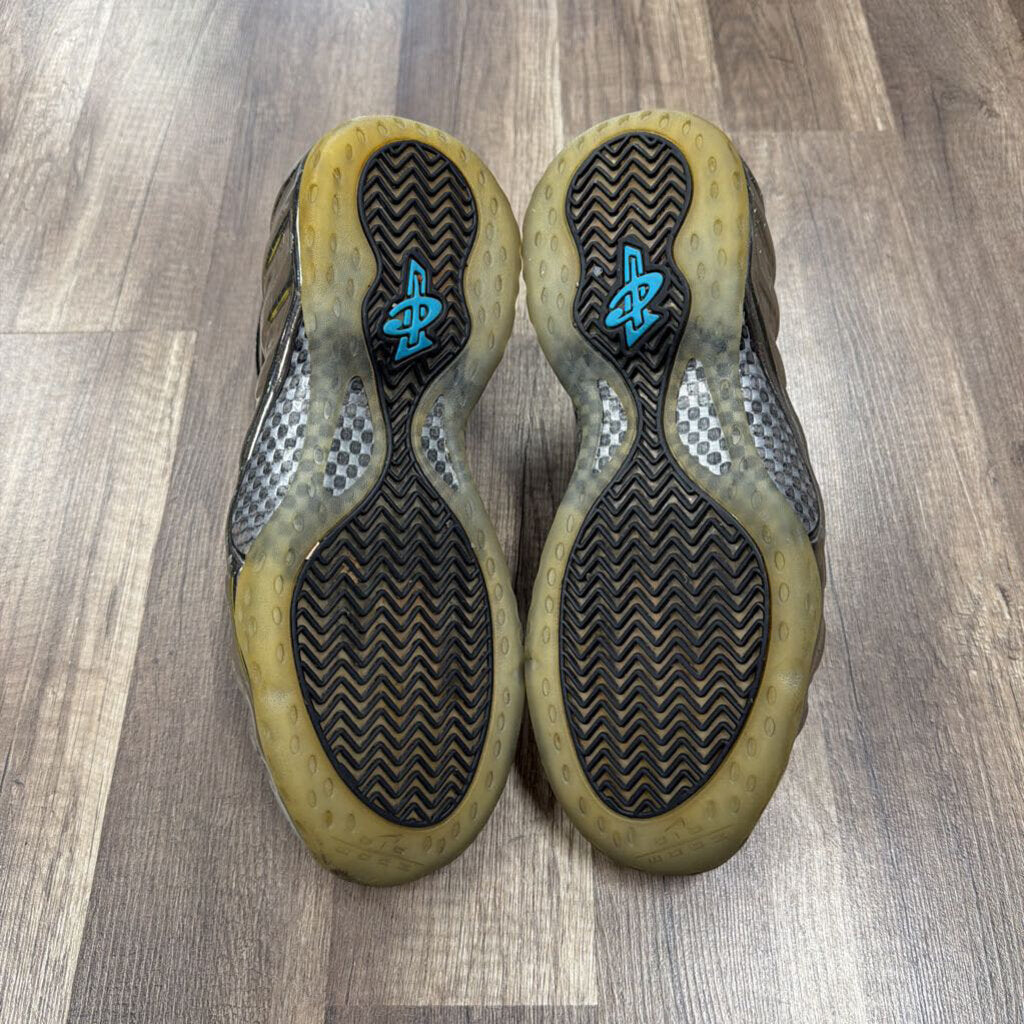 Nike Foamposite Mirror