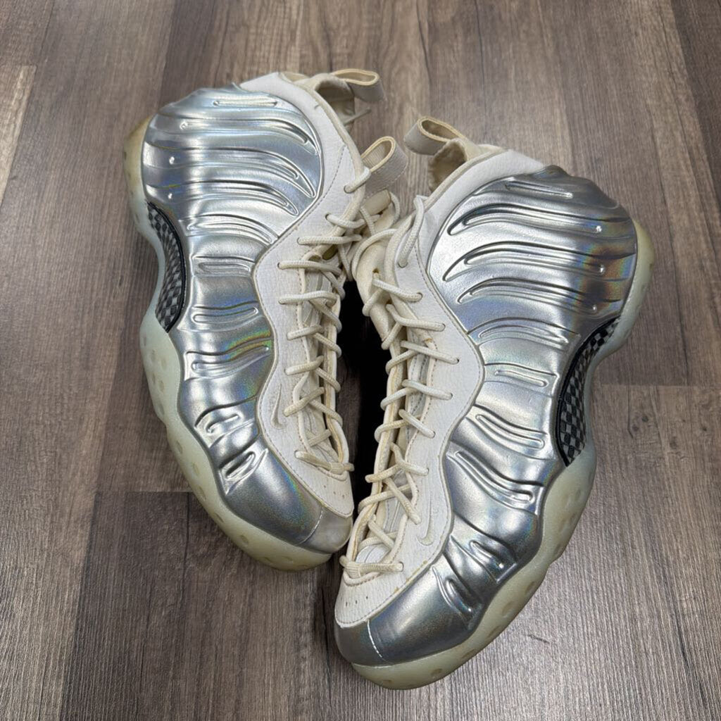 Nike Foamposite Platinum