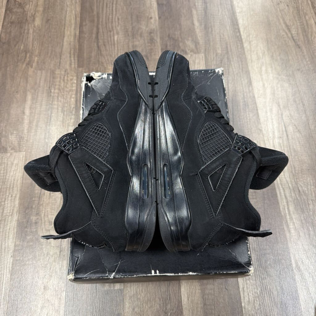Jordan 4 Black Cat