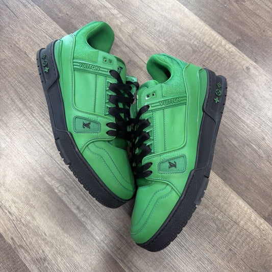 LV Louis Vuitton Trainer green black (NO BOX)
