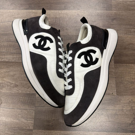 Chanel trainer white black (NO BOX)