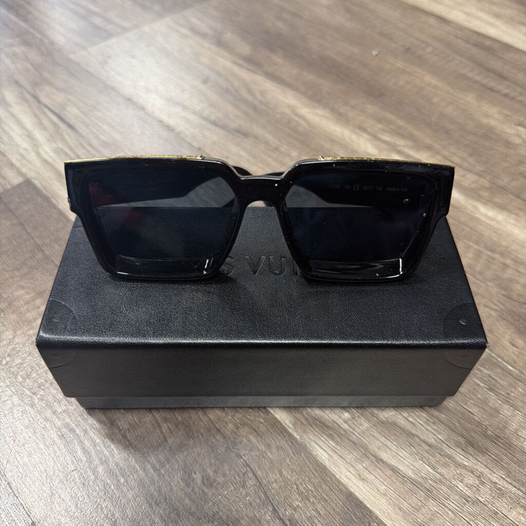 LV Louis Vuitton glasses black gold
