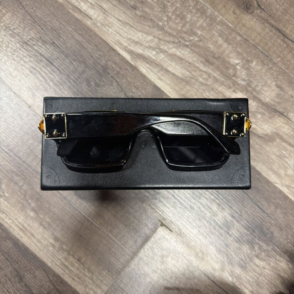 LV Louis Vuitton glasses black gold