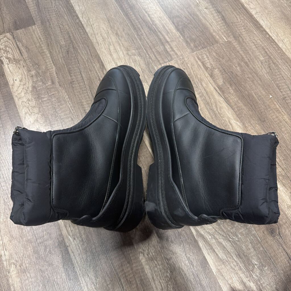 Chanel leather hiking / ski boot black