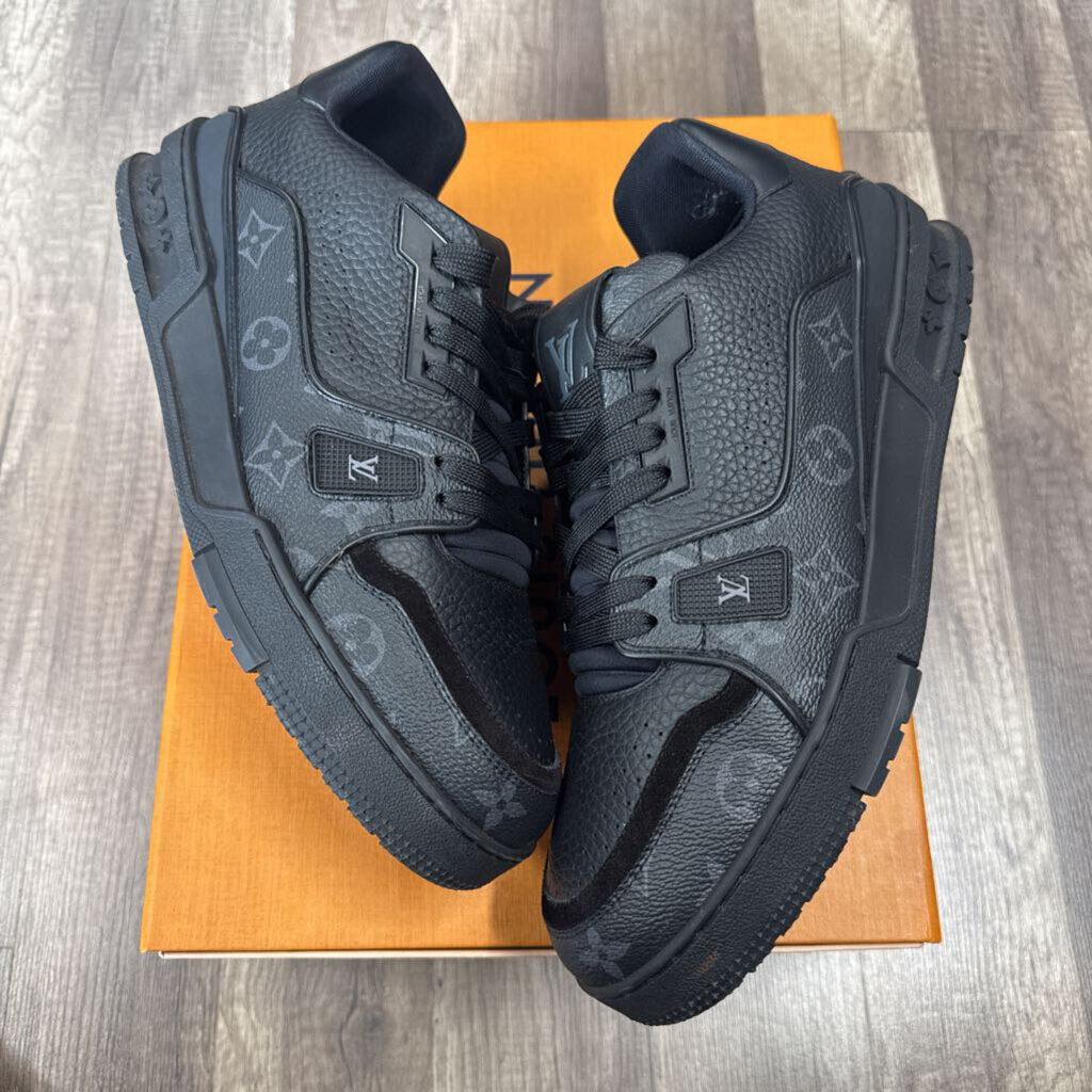 Louis Vuitton Trainer Black