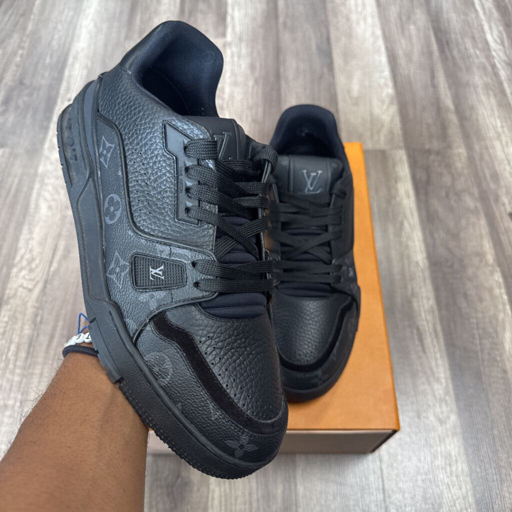 Louis Vuitton Trainer Black