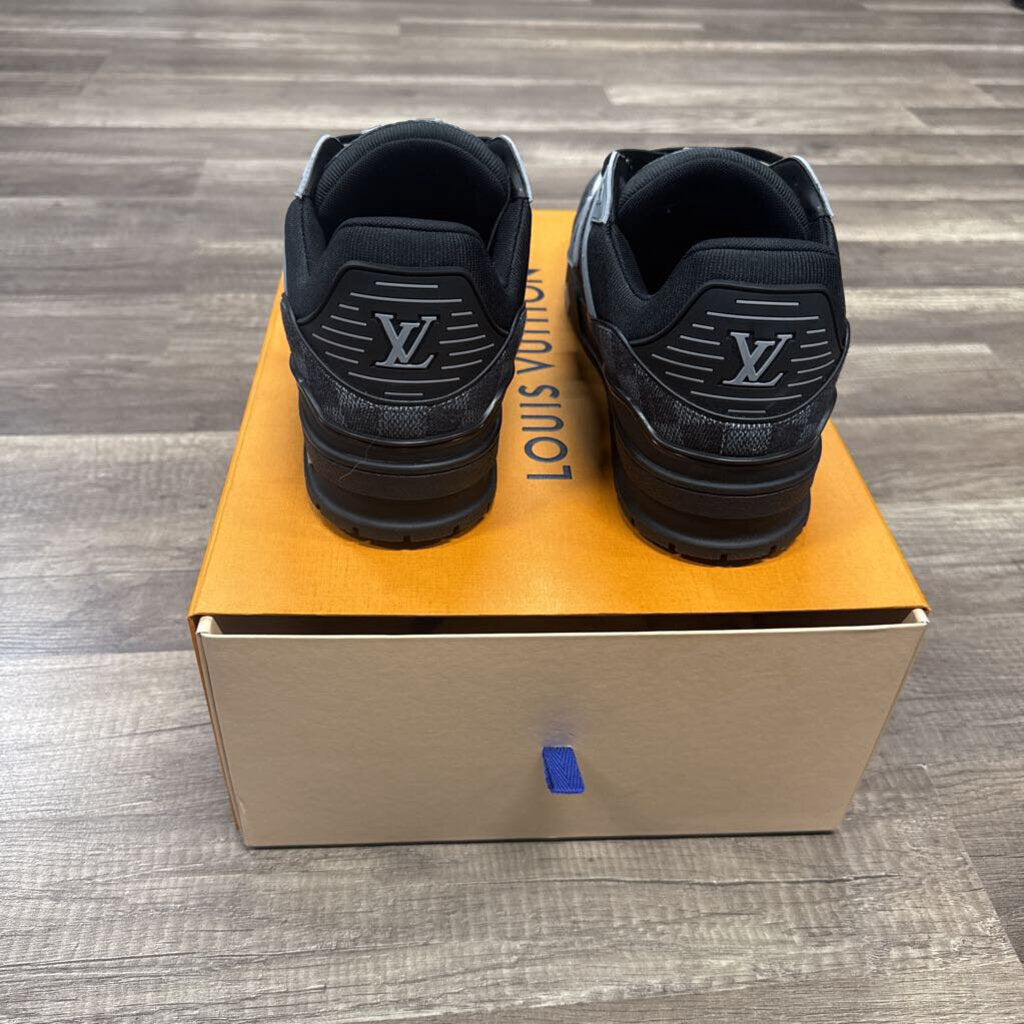 Louis Vuitton Black Damier Trainer