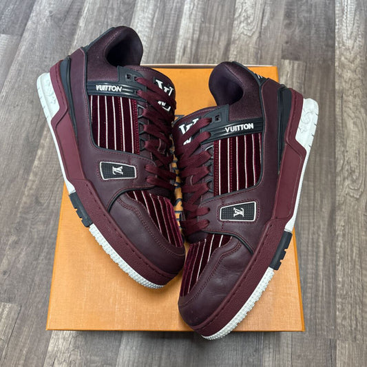 Louis Vuitton Trainer Burgundy Suede