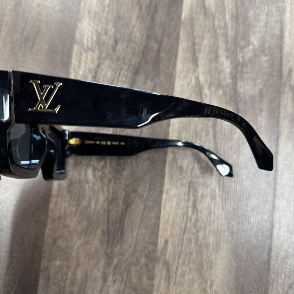 LV Clash Square Sunglasses