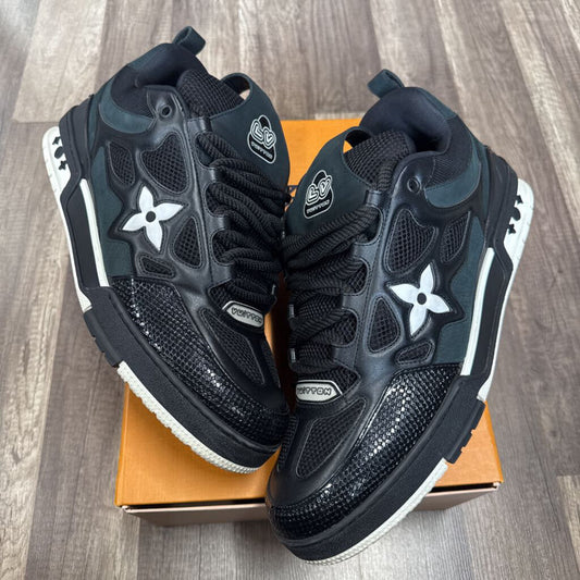 Louis Vuitton skate black white