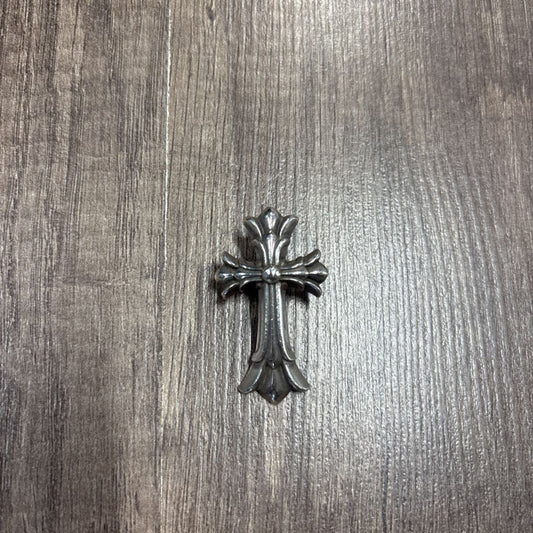 Chrom Hearts cross pendant