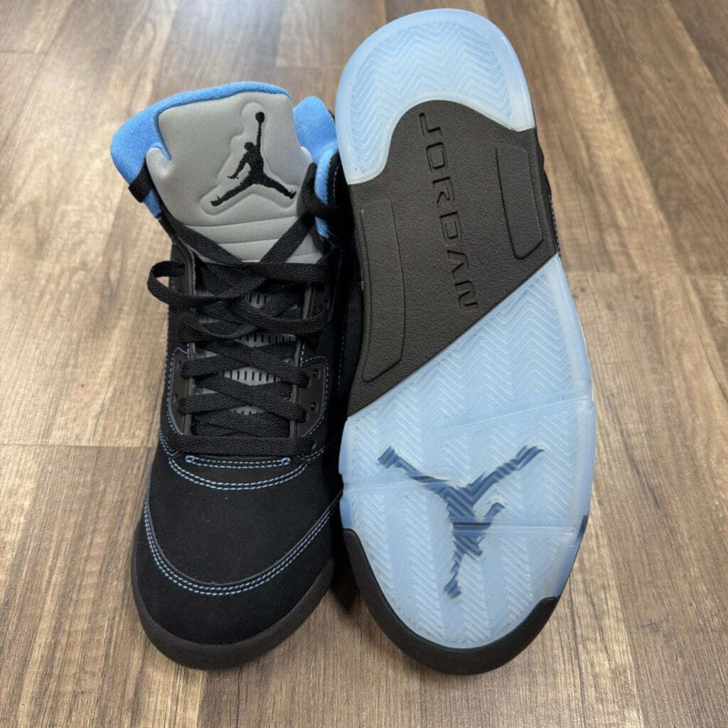 Jordan 5 UNC