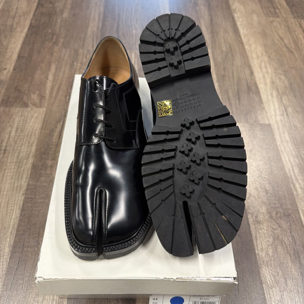 Maison Margiela Black Tabi Loafers