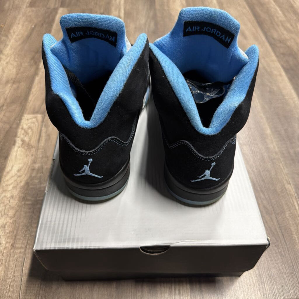 Jordan 5 UNC