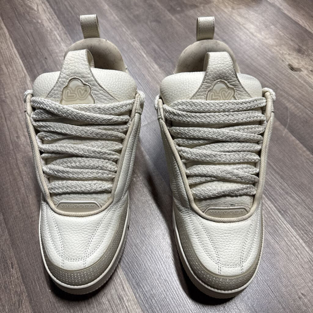 LV Louis Vuitton Skate Beige