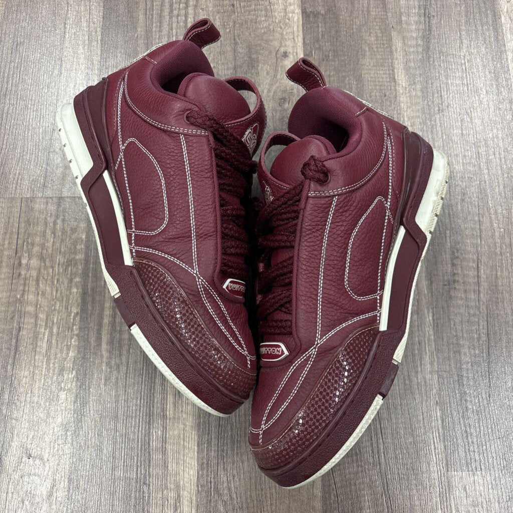 LV Louis Vuitton Skate Burgundy (No Box)