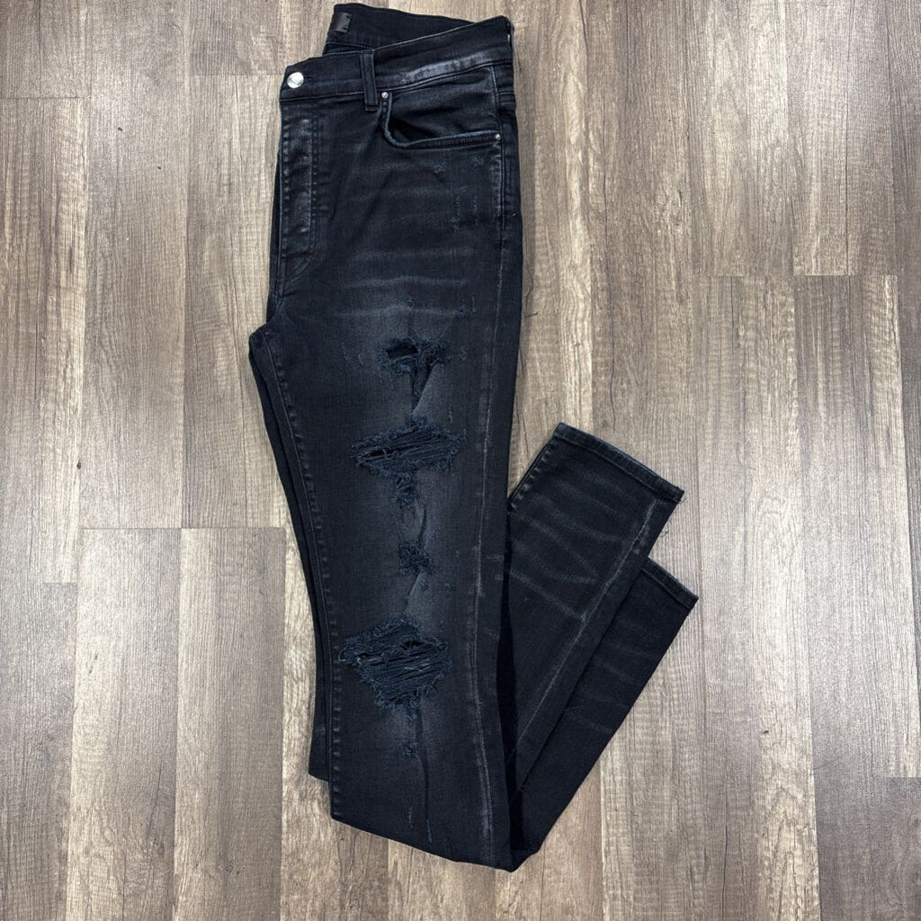 Amiri Jean Black Distressed