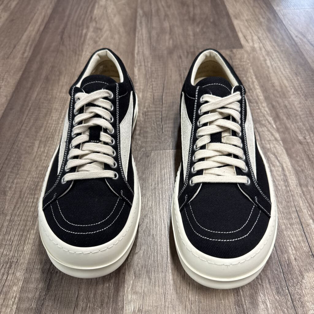 Amiri Jean Black Old English