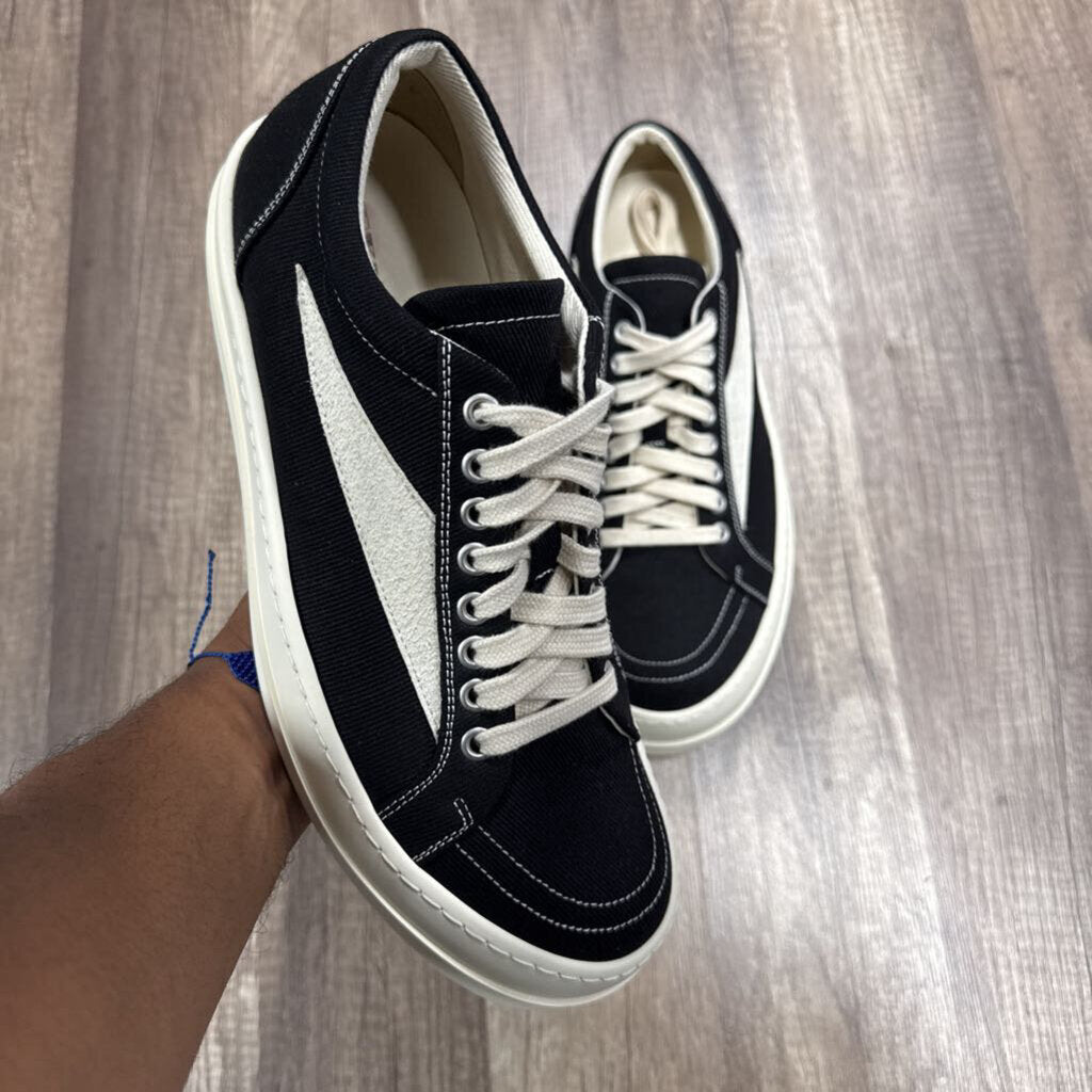 Amiri Jean Black Old English