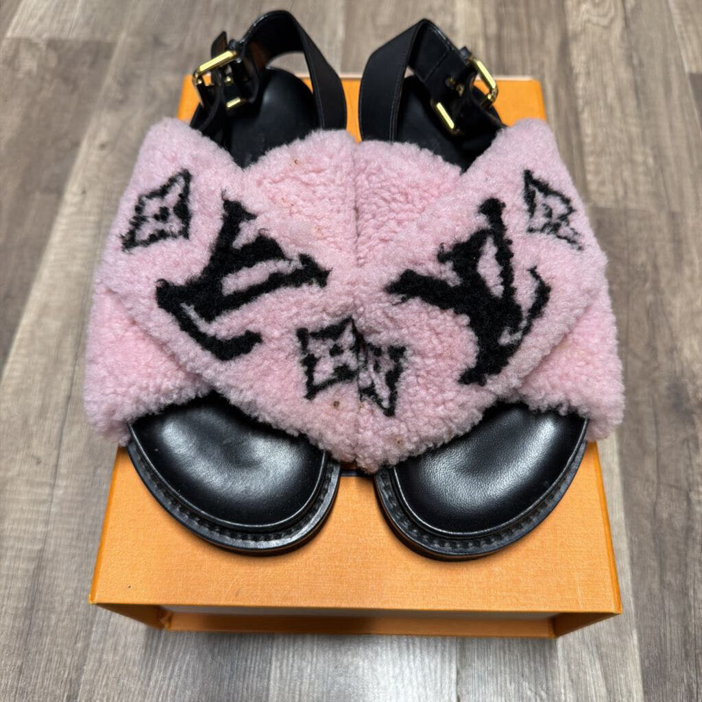 Louis Vuitton Pased Flat Comfort Sandal