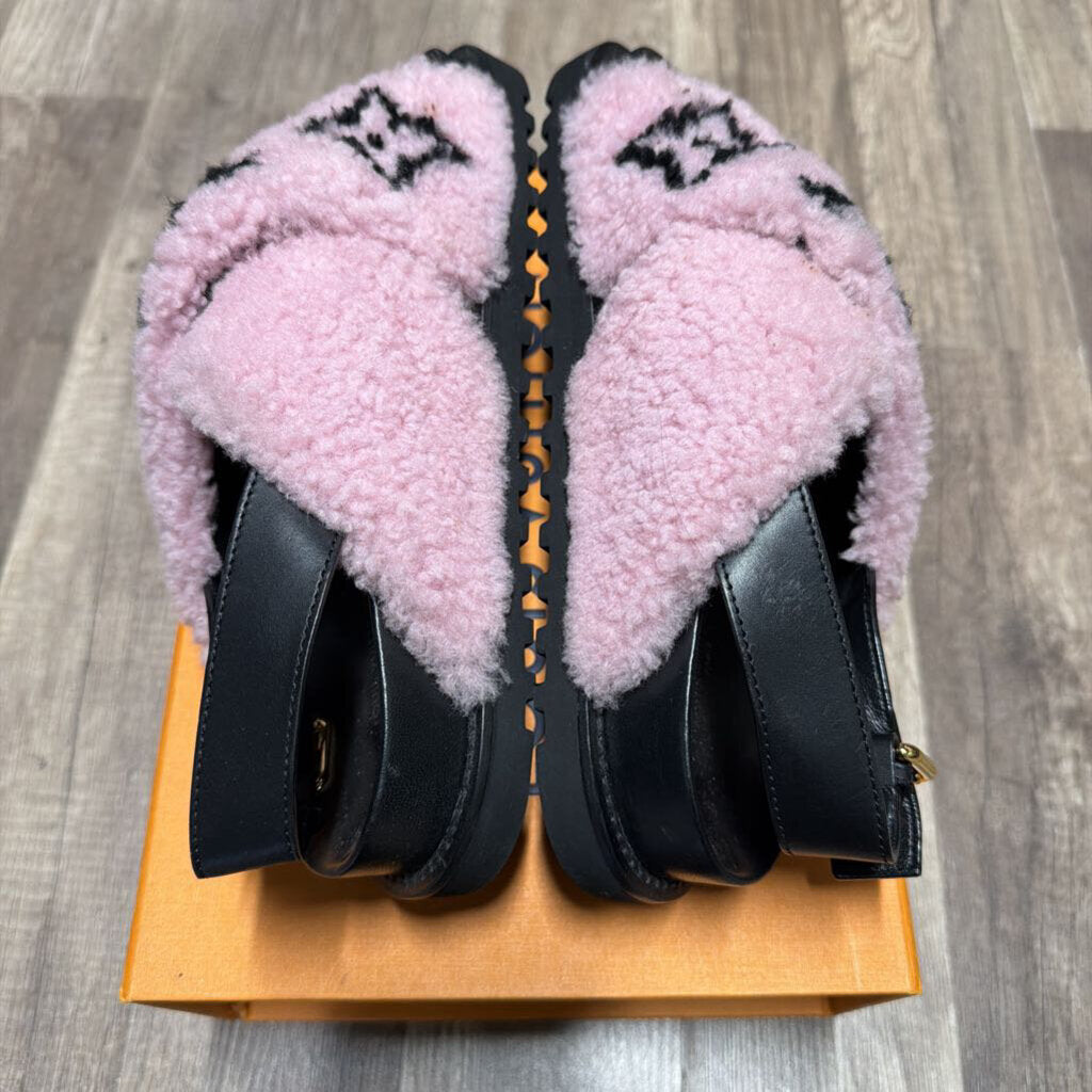Louis Vuitton Pased Flat Comfort Sandal