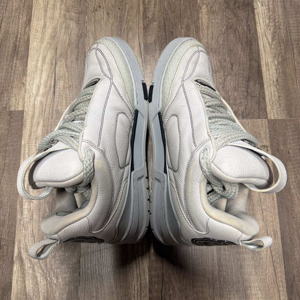 Louis Vuitton Grey Skate
