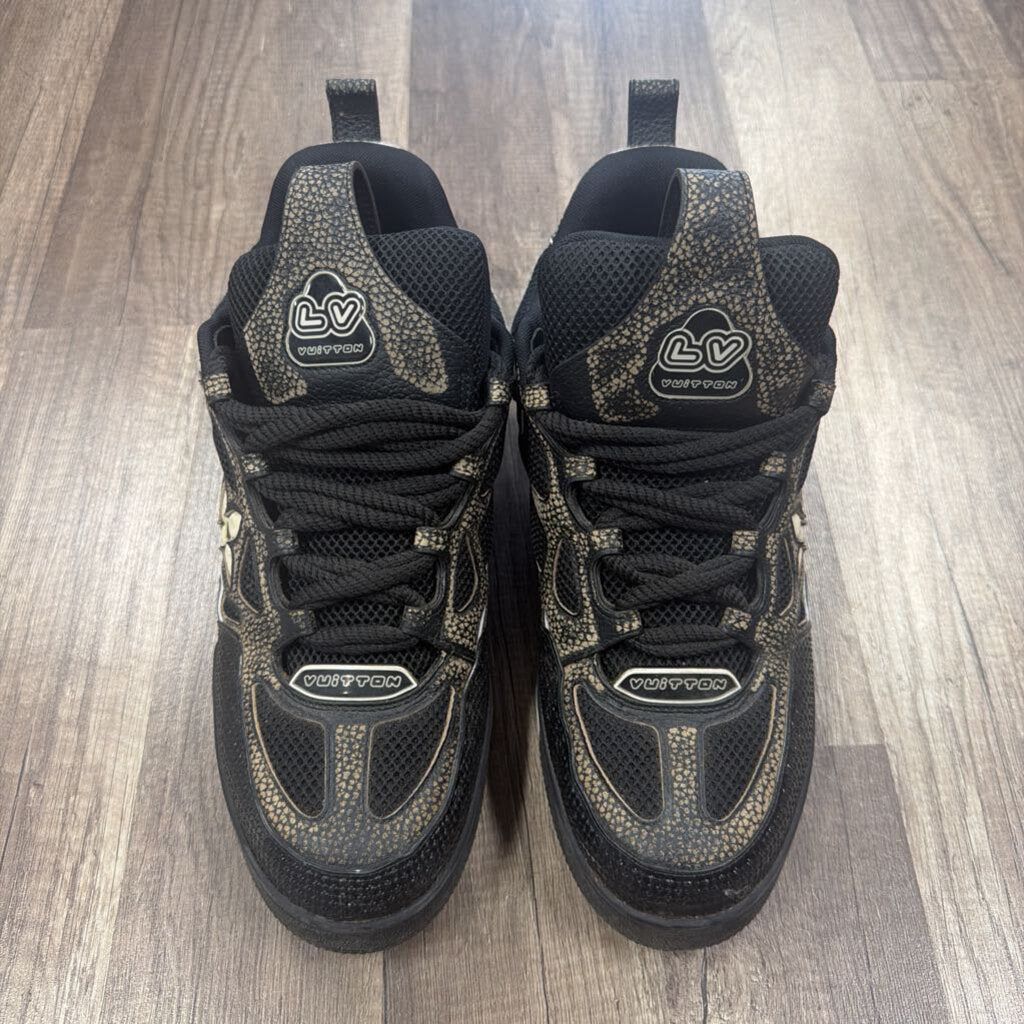 LV Louis Vuitton skate snake skin black (NO BOX)