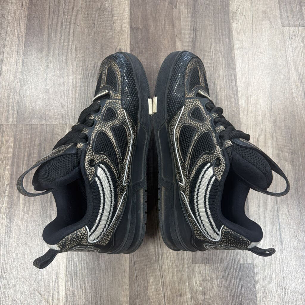LV Louis Vuitton skate snake skin black (NO BOX)