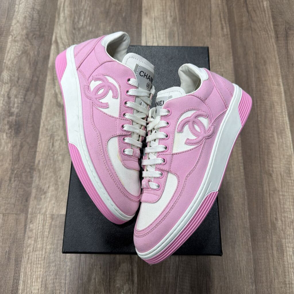 Chanel Trainer White Pink