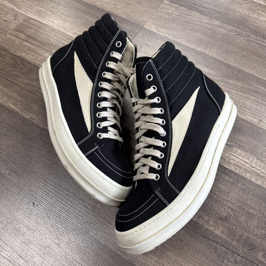 Rick Owens Vintage Hi Black (No Box)